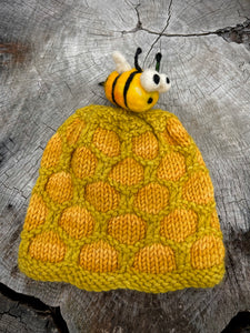 Cashmere/ Merino Honeycomb Hat w/ Hand felted Bee 🐝 Pom